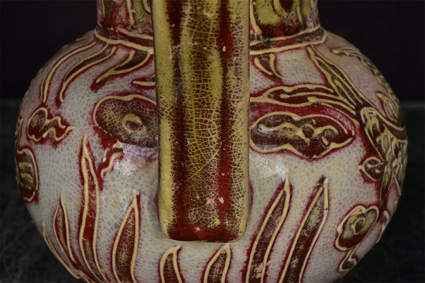 Chinese Antique Relief Fish and Algae Pattern Monk Hat Pot