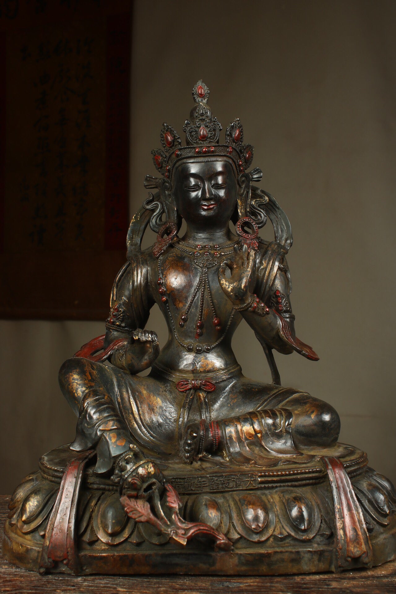 A Chinese antique pure copper statue of Tara