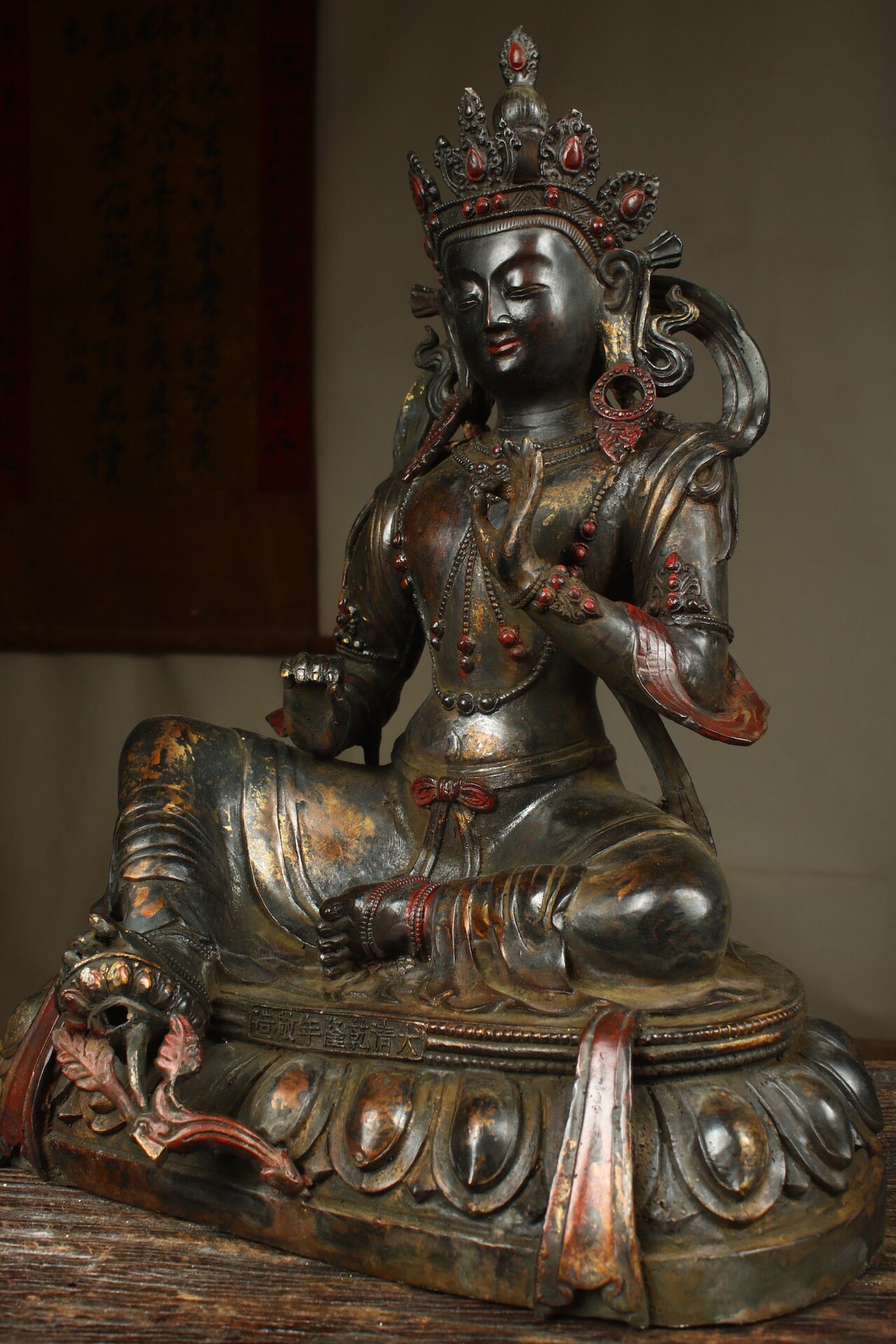 A Chinese antique pure copper statue of Tara