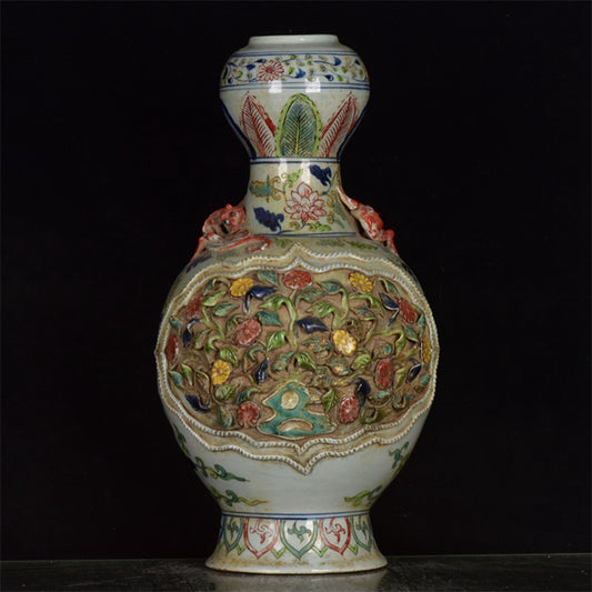 Chinese Antique Colorful Pinched Flower Double Ear Garlic Bottle
