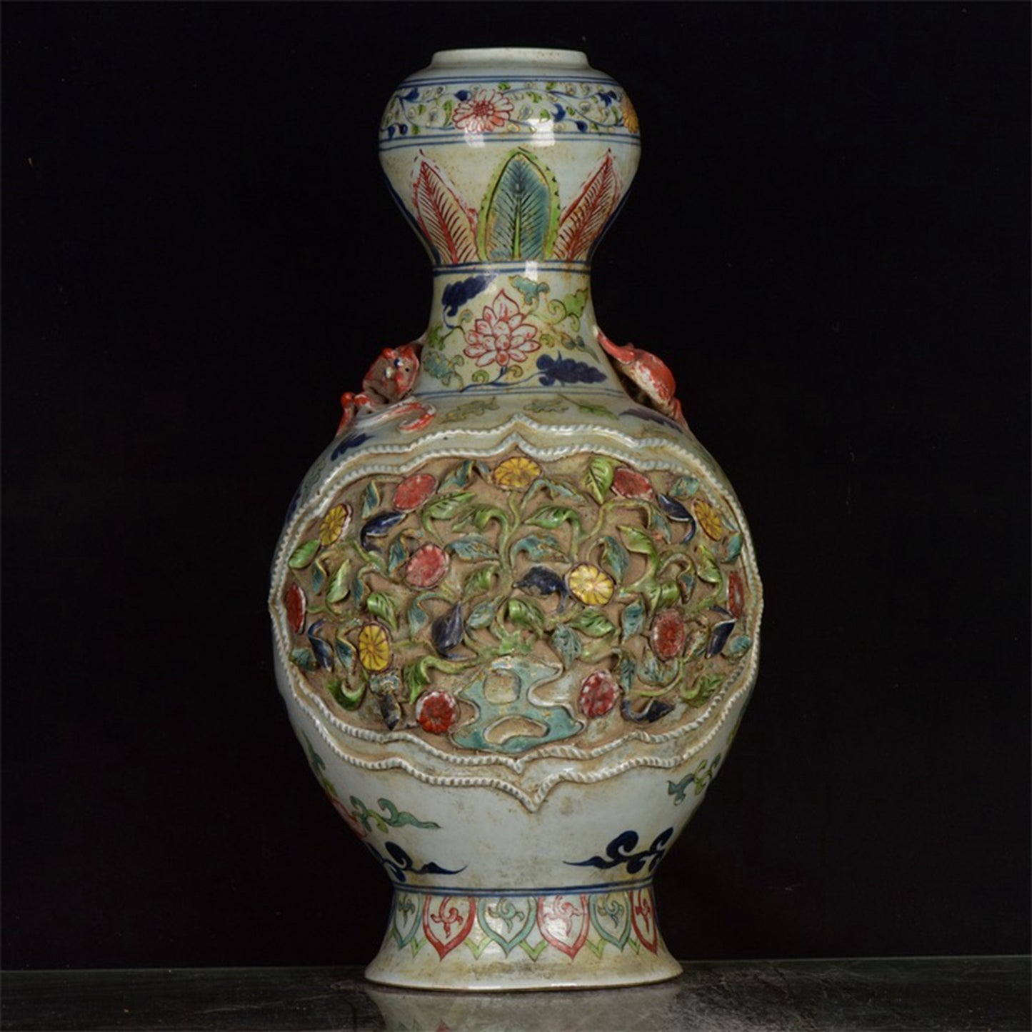 Chinese Antique Colorful Pinched Flower Double Ear Garlic Bottle