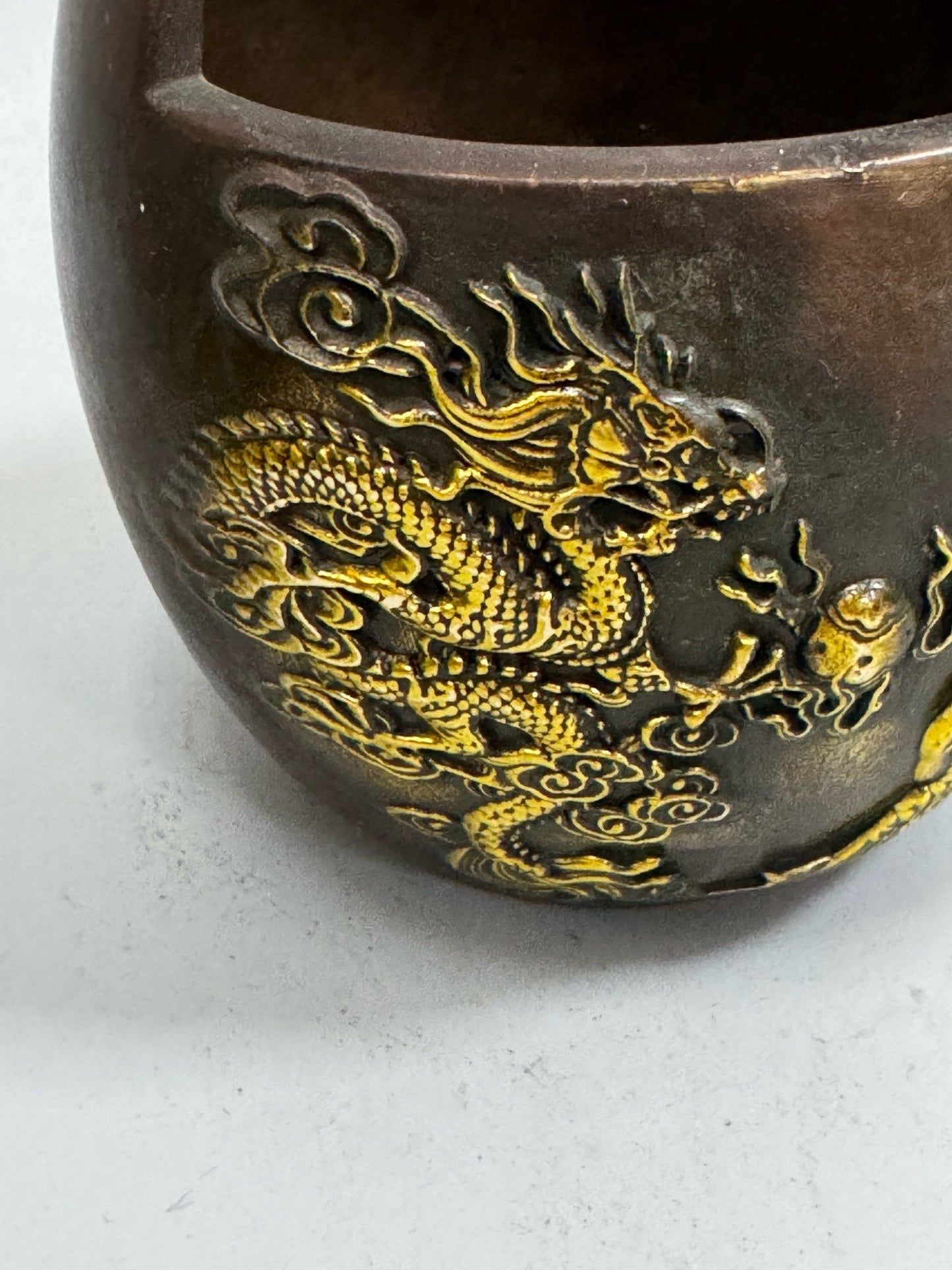 Pure copper gilded dragon and phoenix water bucket