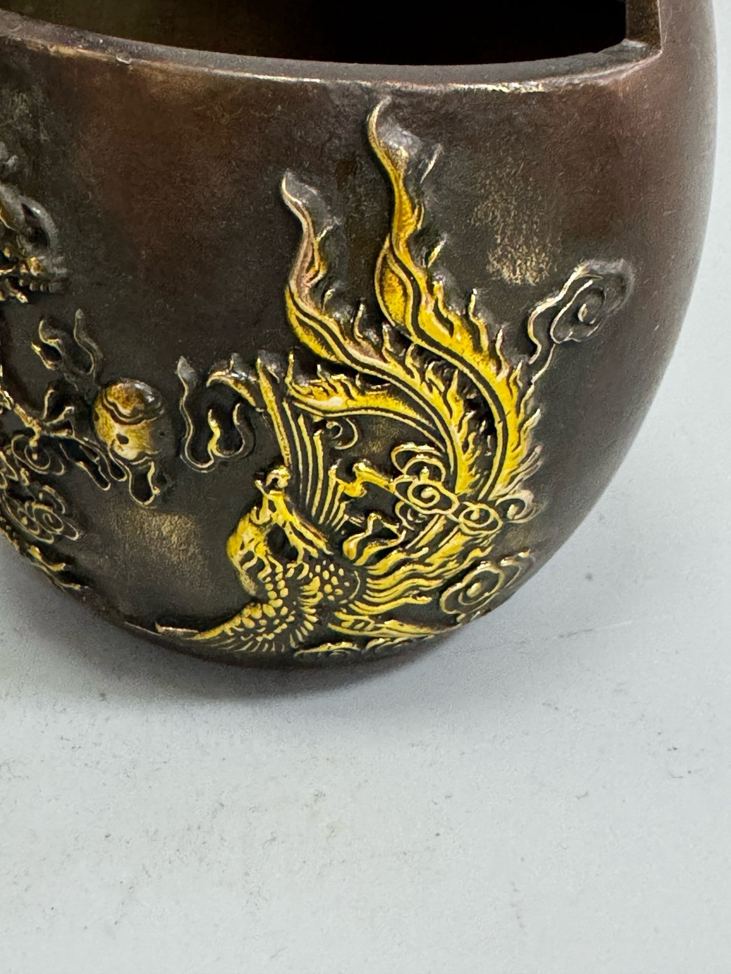 Pure copper gilded dragon and phoenix water bucket