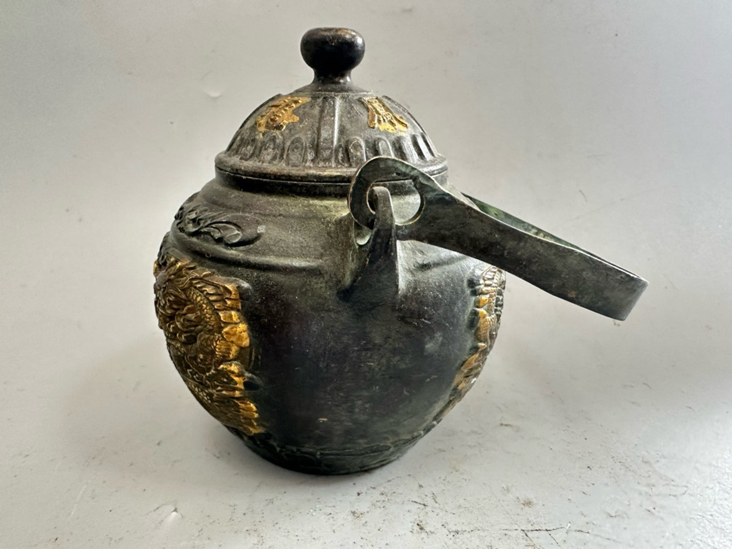 Pure copper gilded dragon and phoenix teapot