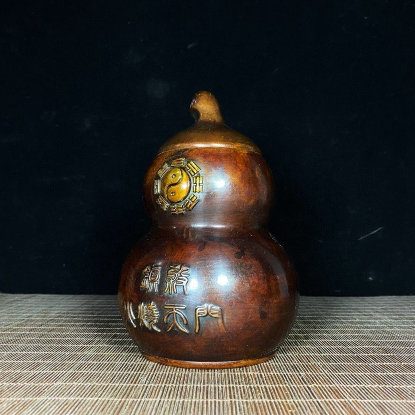 Pure copper antique fire avoiding dragon bottle