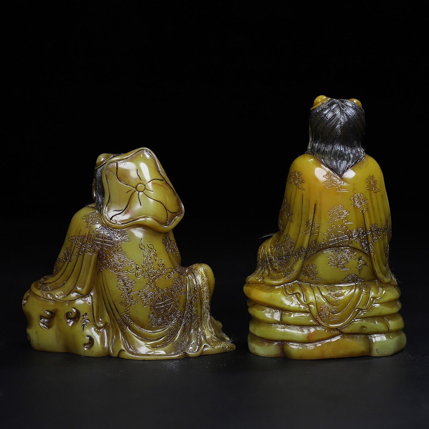 The Chinese antique Shoushan stone "Two Immortals in Harmony"