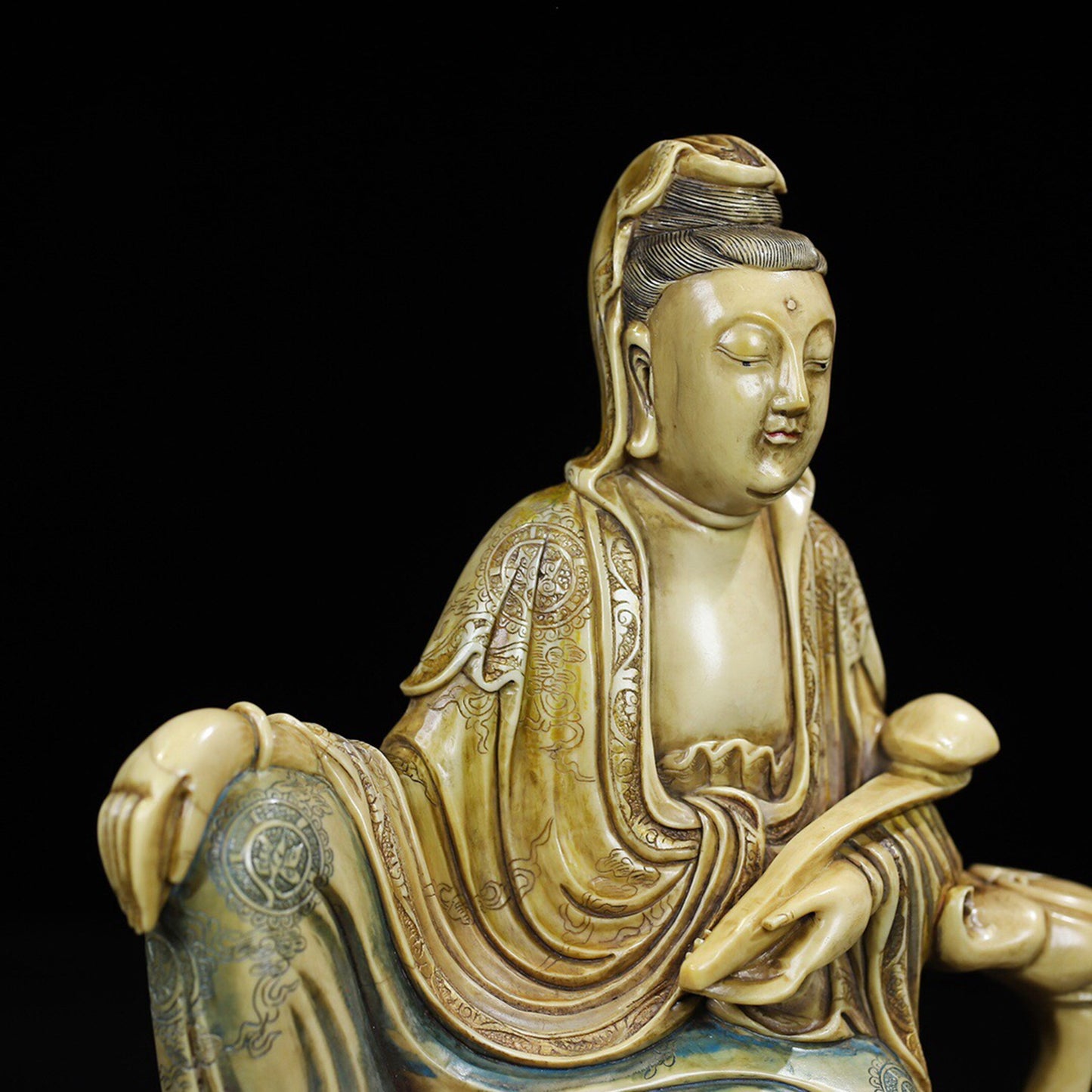 Chinese Antique Shoushan Stone [Goddess of Mercy Blessing]