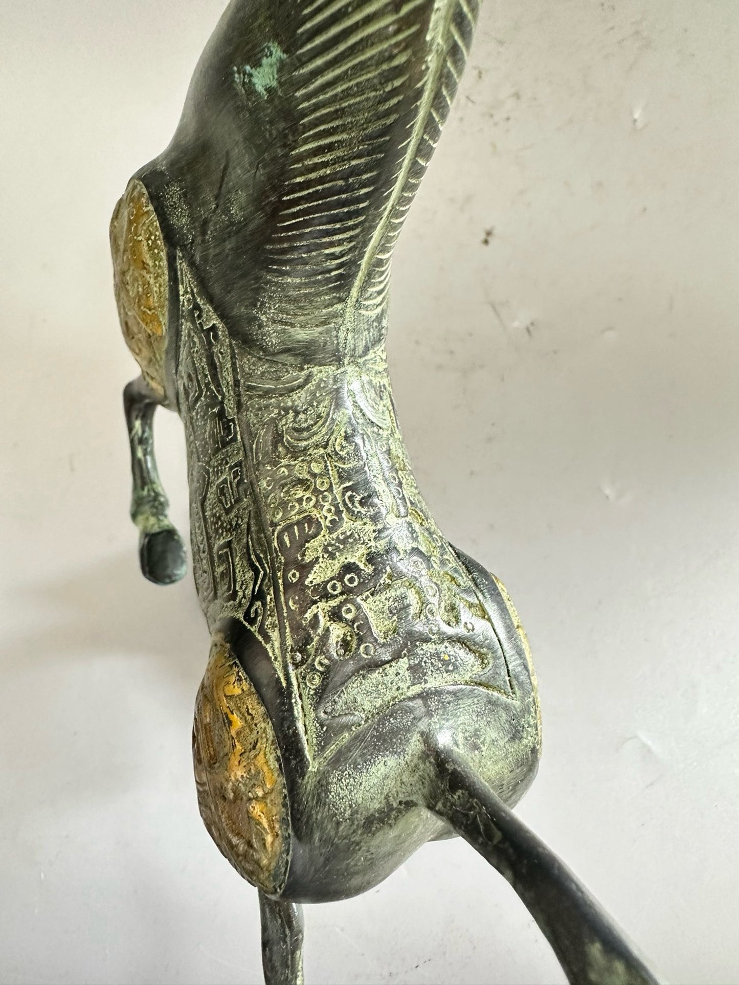 Pure copper antique gilded golden horse steps on a flying swallow