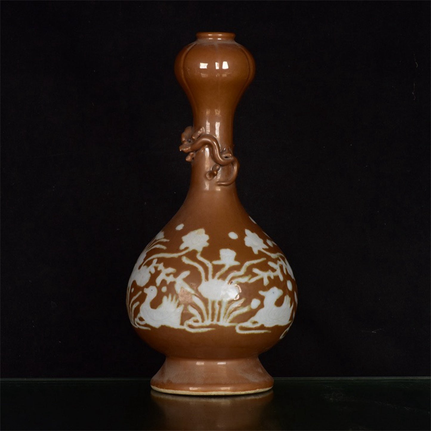 Chinese Antique Mandarin Duck Playing with Water Pattern Garlic Panlong Bottle