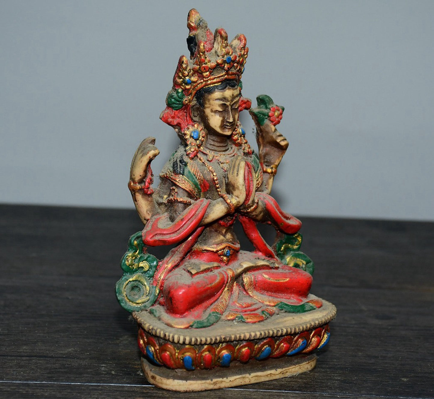 Handmade painted four wall Guanyin ornaments