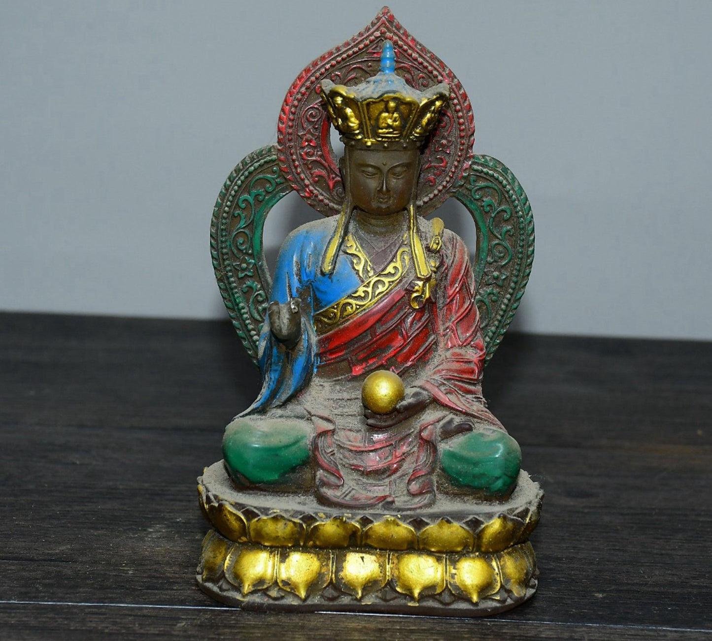 Glass Buddha statue ornaments