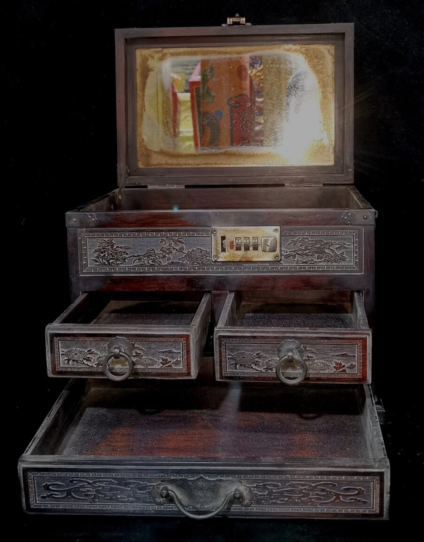 Chinese Antique Phoenix Flying Jewelry Box
