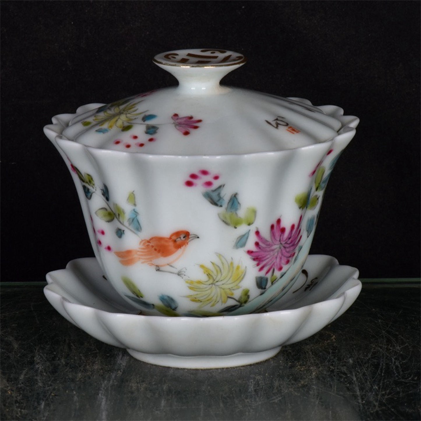 Chinese Antique Flower and Bird Pattern Melon Ridge Three talented Bowl