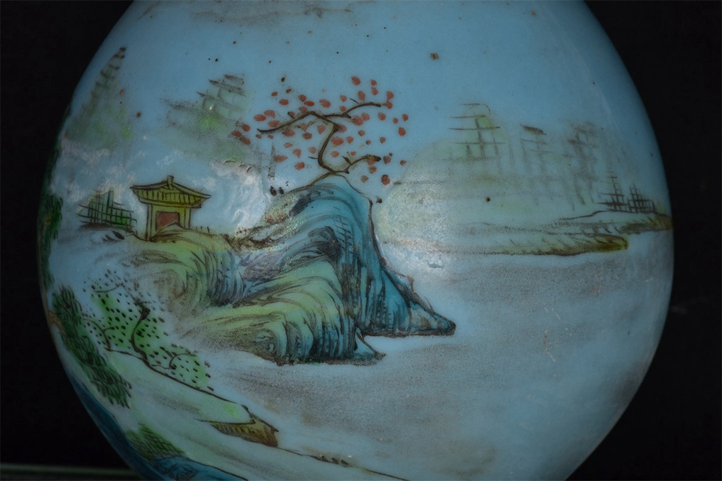 Chinese antique blue glazed pink landscape patterned garlic bottle