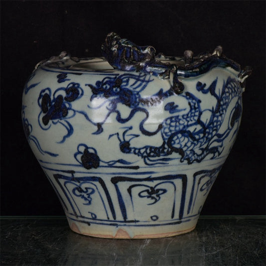 Chinese antique blue and white dragon patterned coiled dragon pen wash