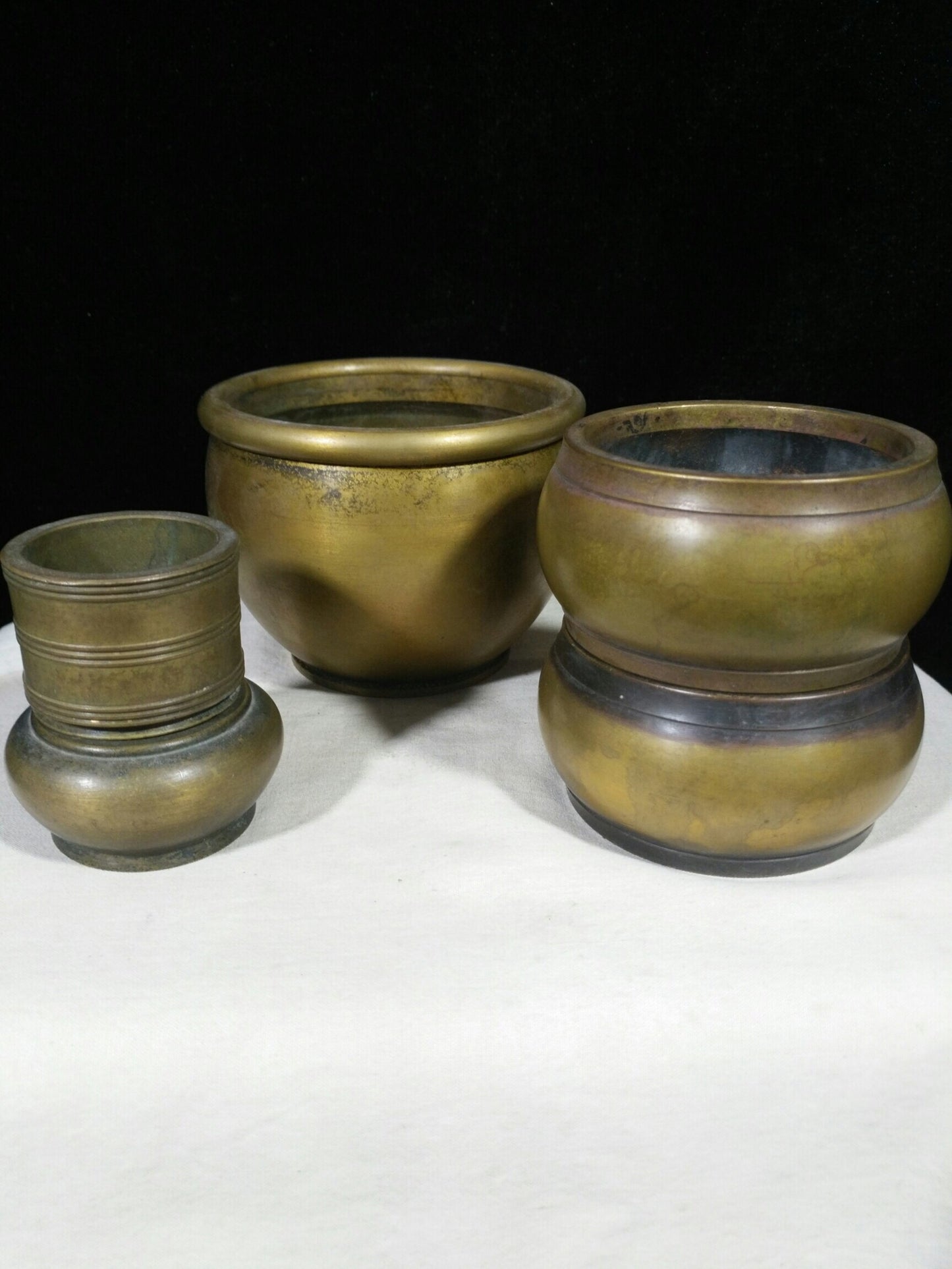 A set of Chinese antique pure copper "Jucai Guan"