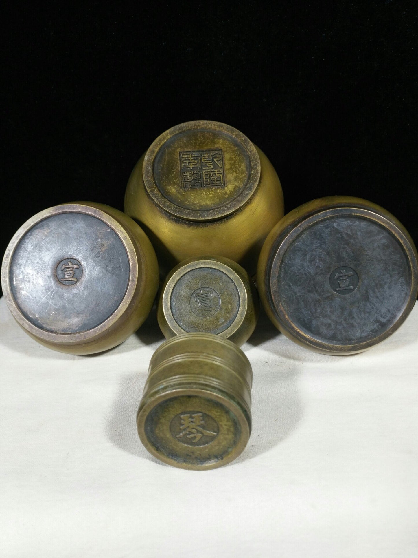 A set of Chinese antique pure copper "Jucai Guan"