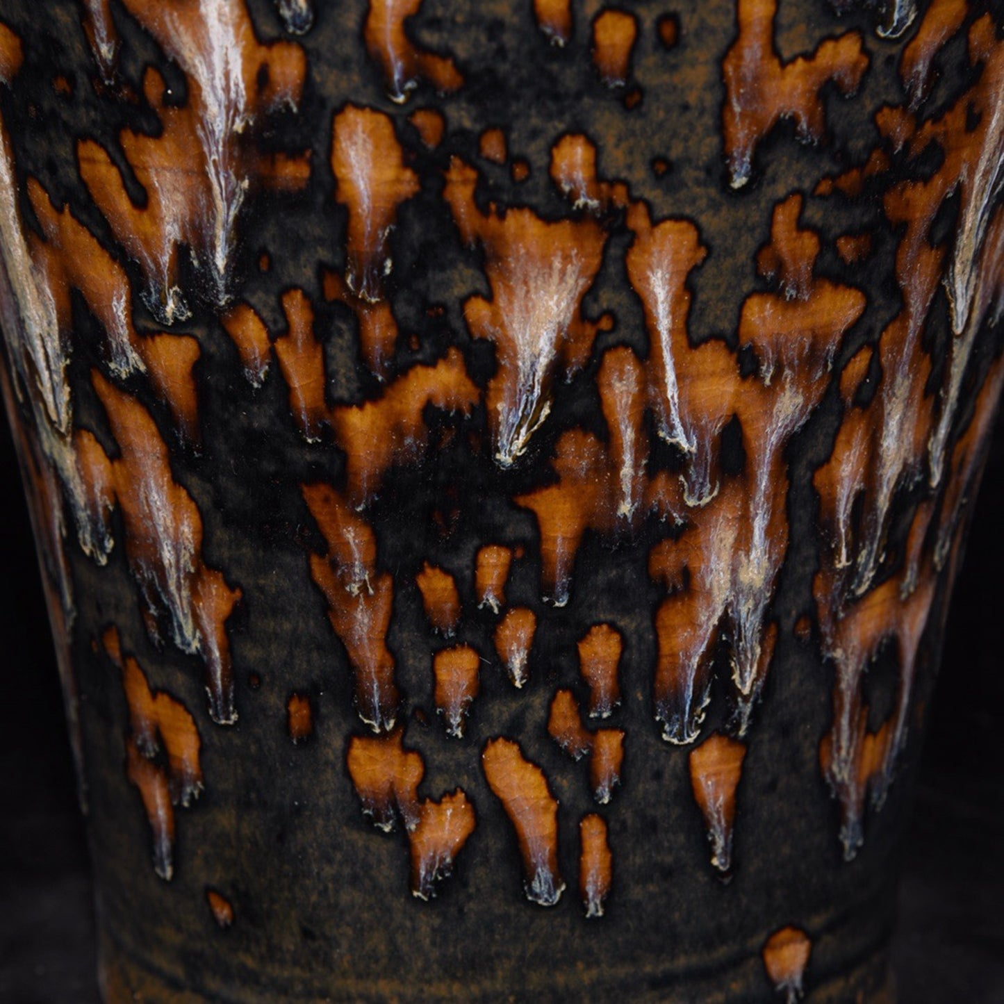 Flower patterned plum vase