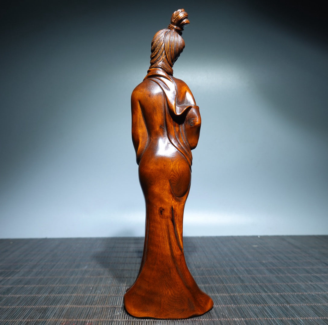 Small leaved boxwood carved female statue