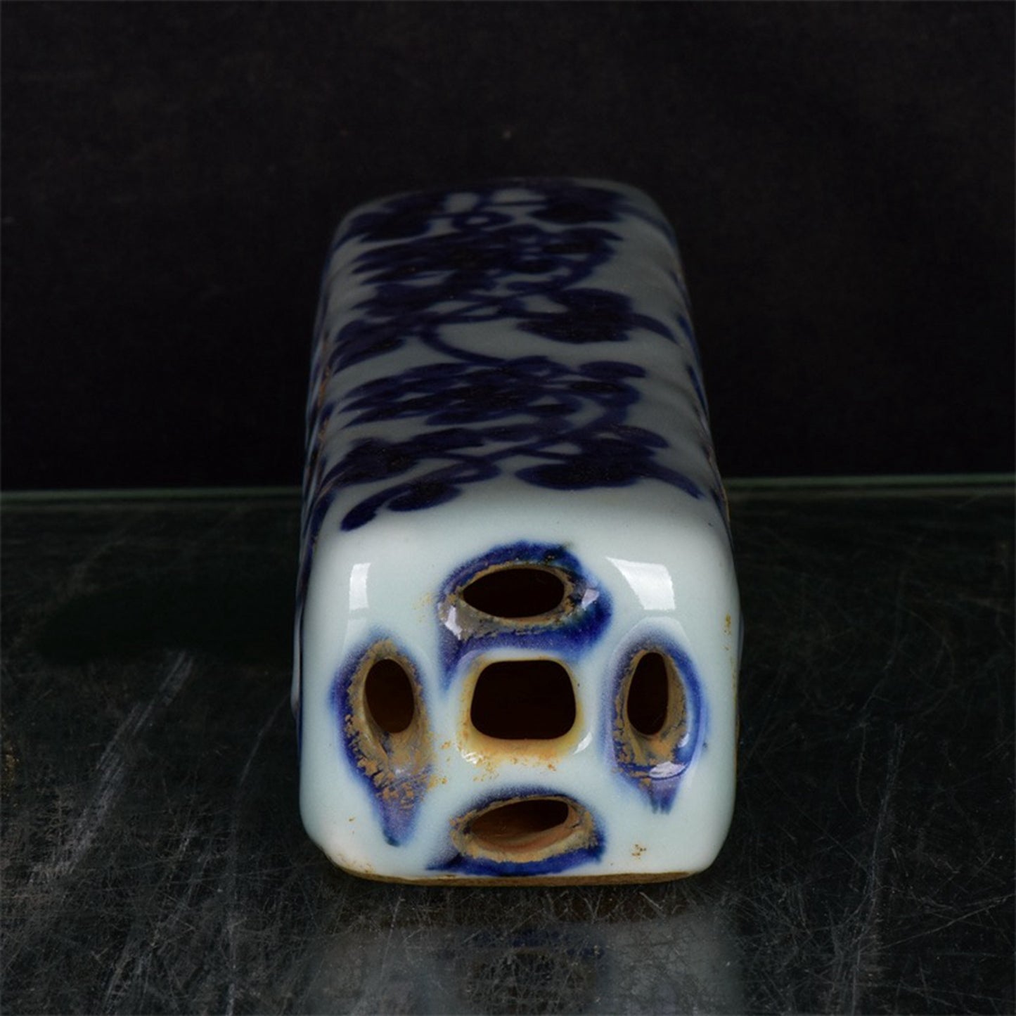 Chinese antique blue and white floral pattern hollowed out measuring tape