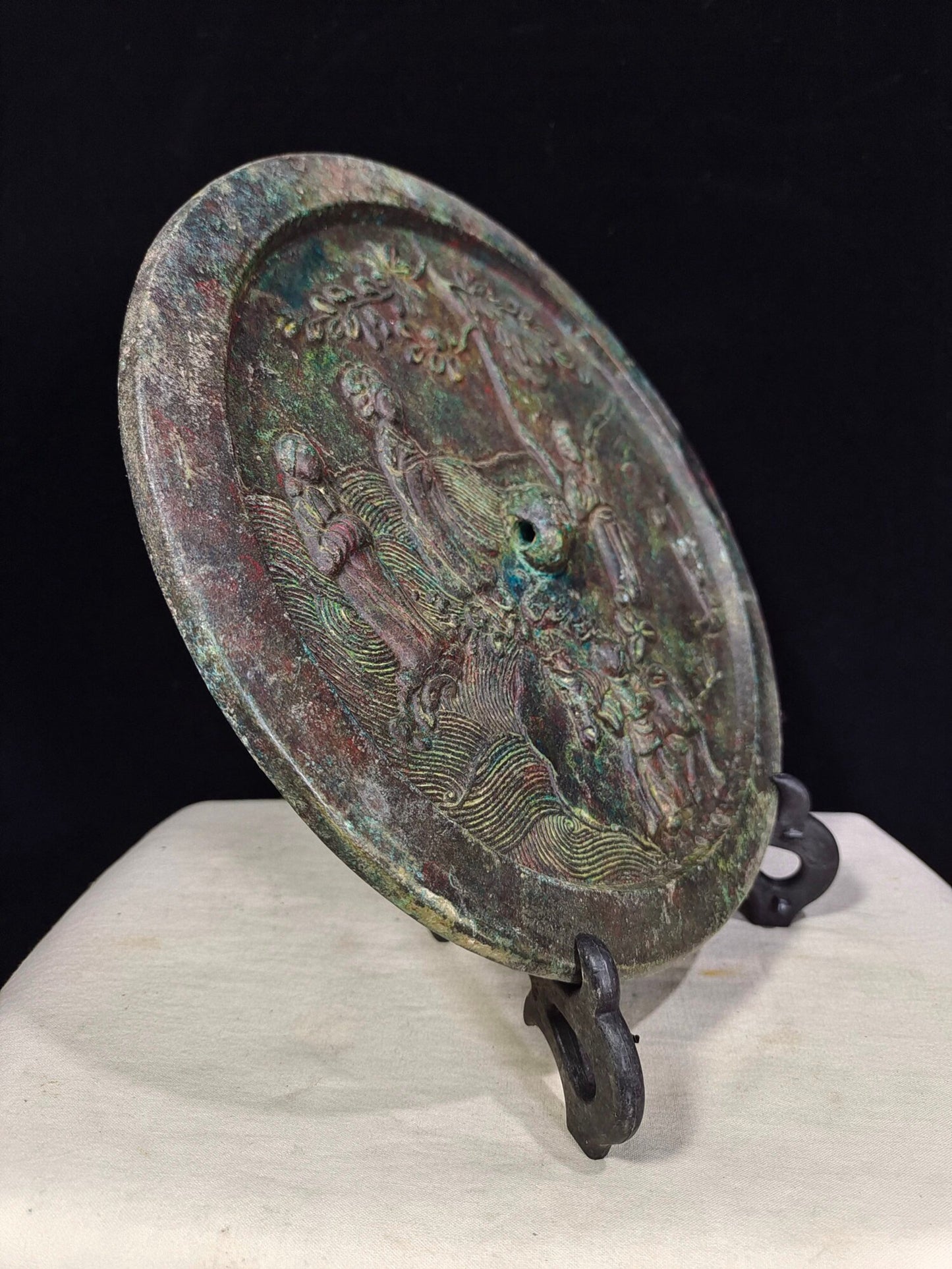 Chinese antique bronze "Walking on a Horse and Serving in a Mirror"