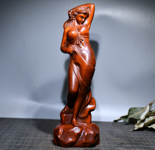 Small leaved boxwood carved female statue