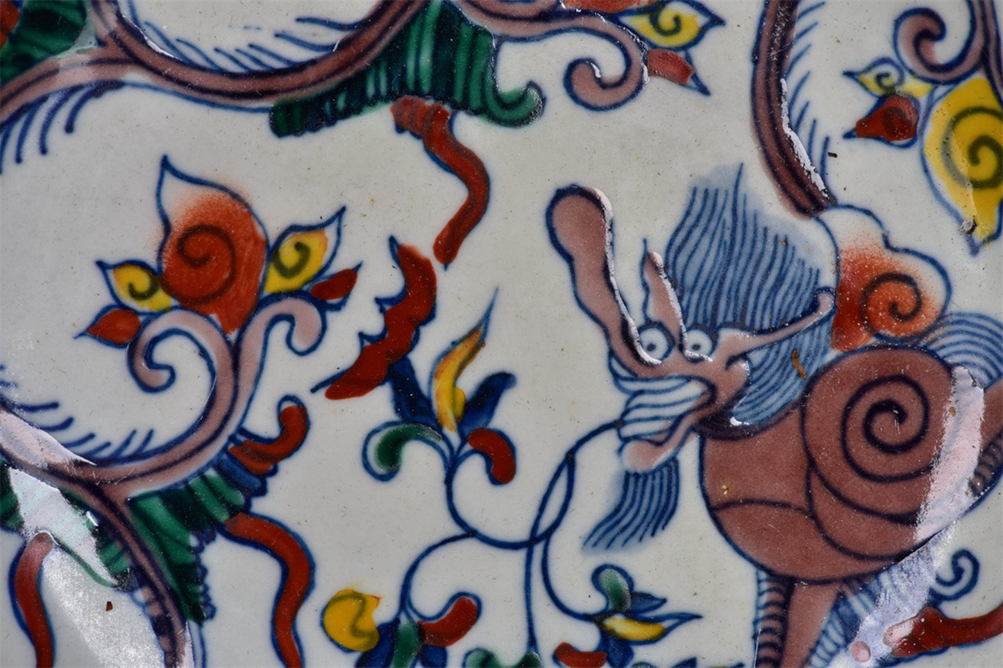 Chinese Antique Doucai Dragon Pattern Shang Pan