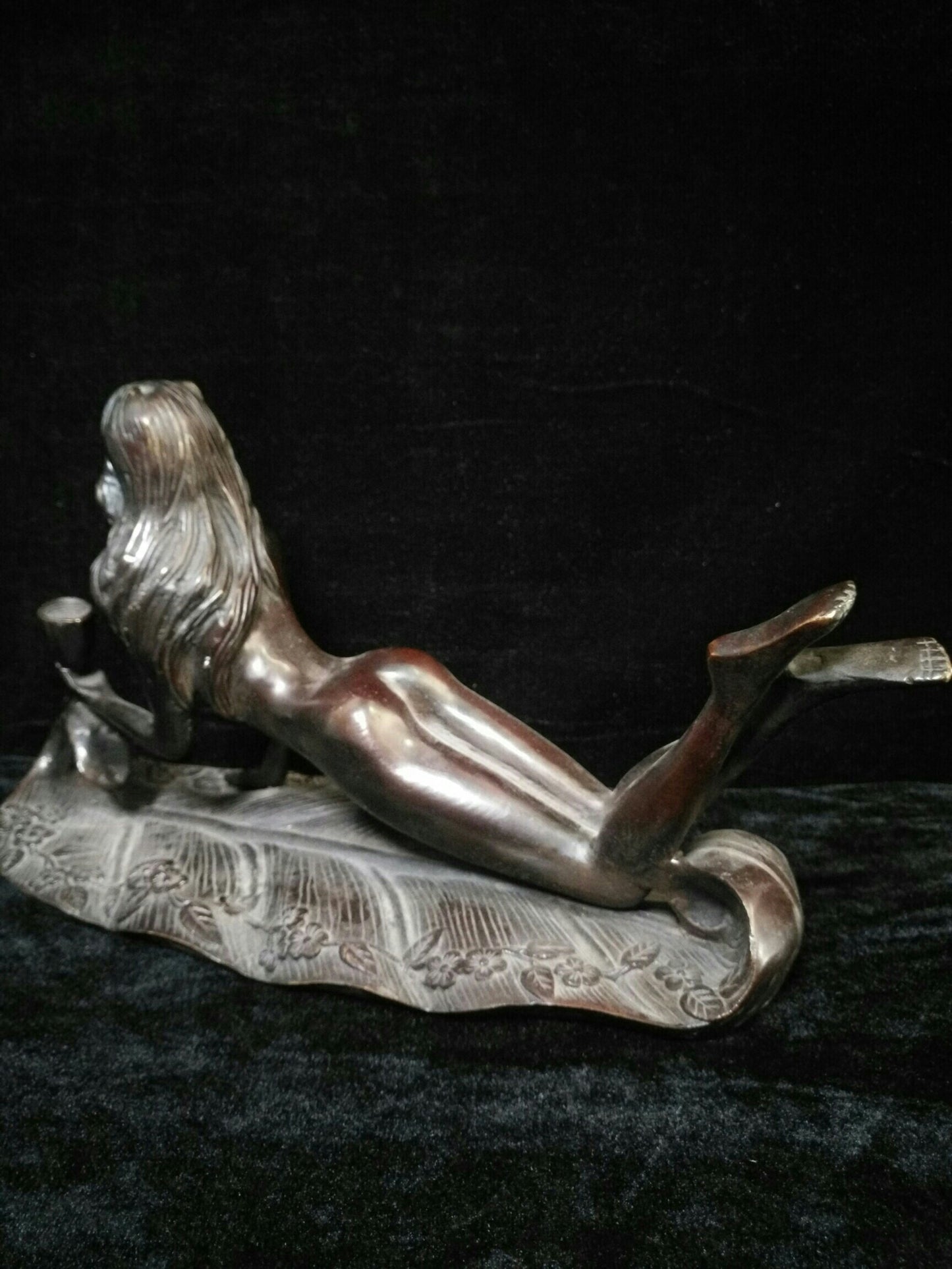 Chinese antique bronze "Western Beauty"