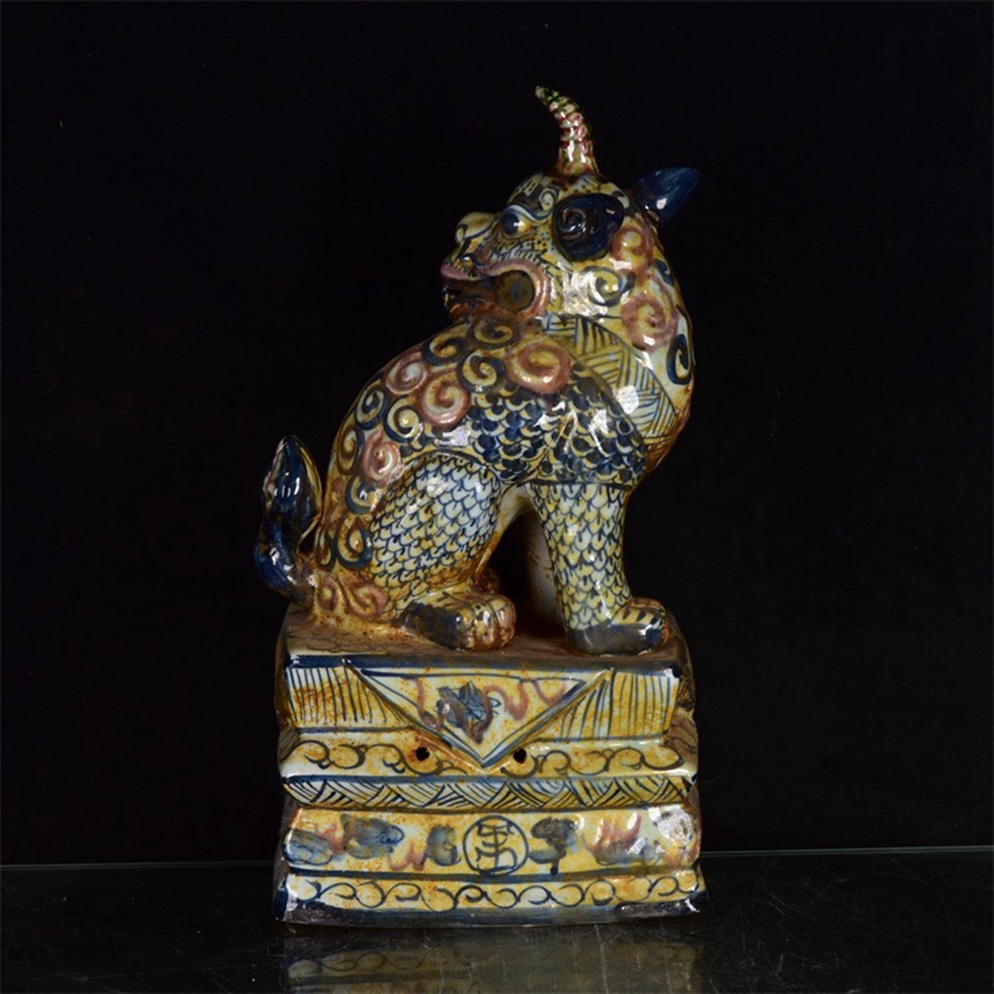 Chinese antique blue and white unicorn