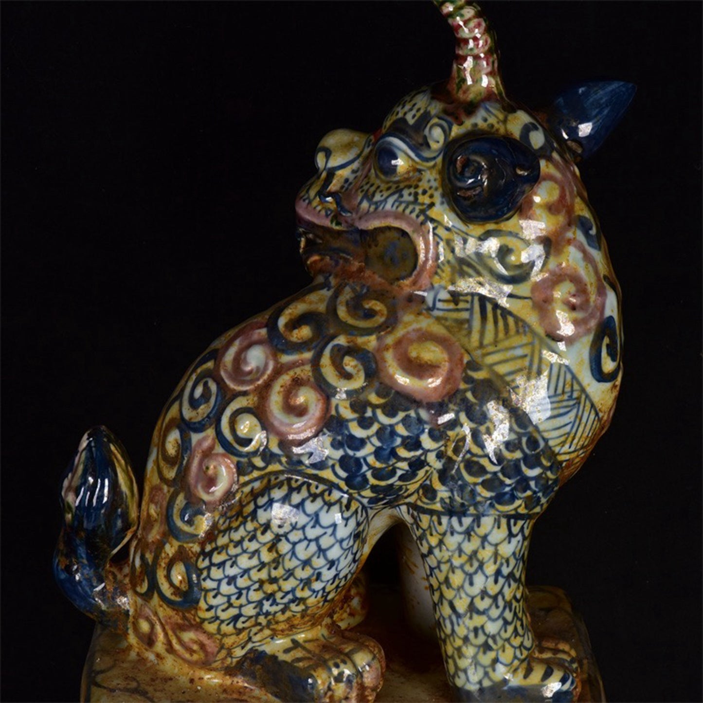 Chinese antique blue and white unicorn