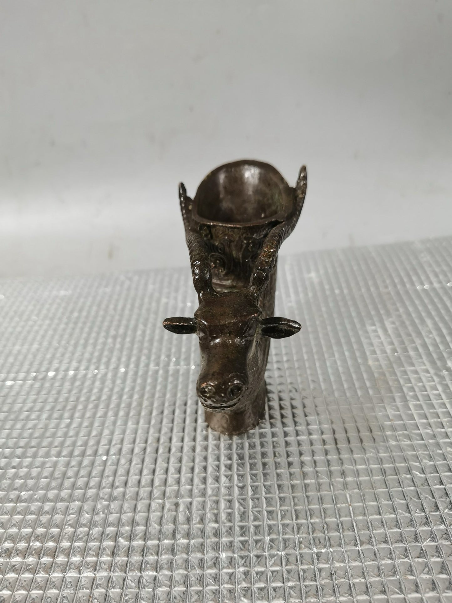 Pure copper lamb head wine glass ornament