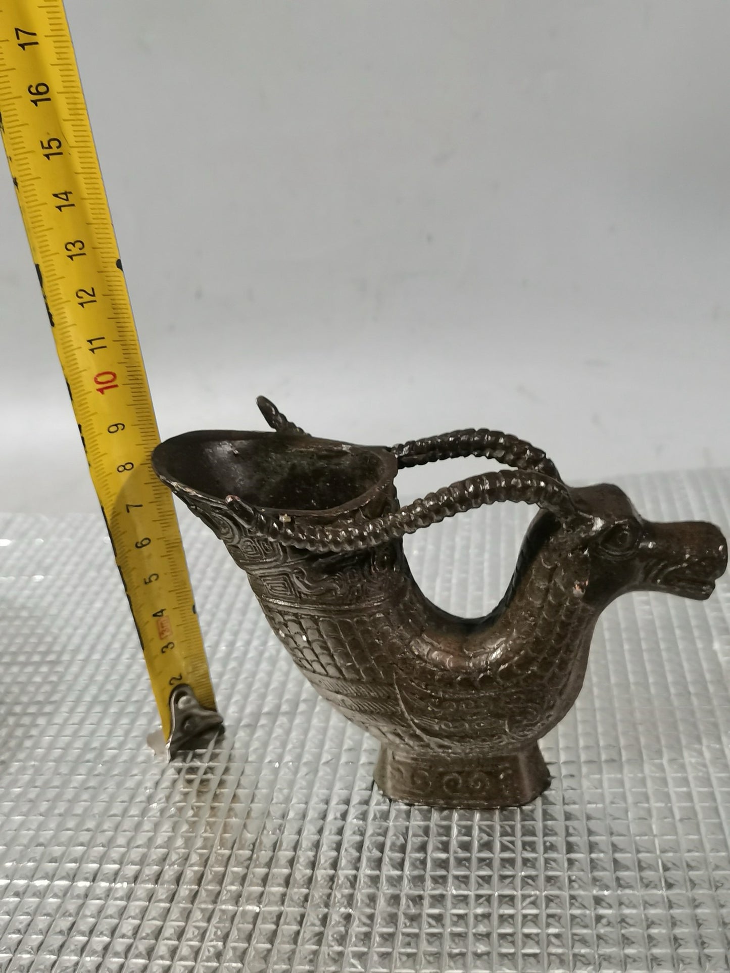 Pure copper lamb head wine glass ornament