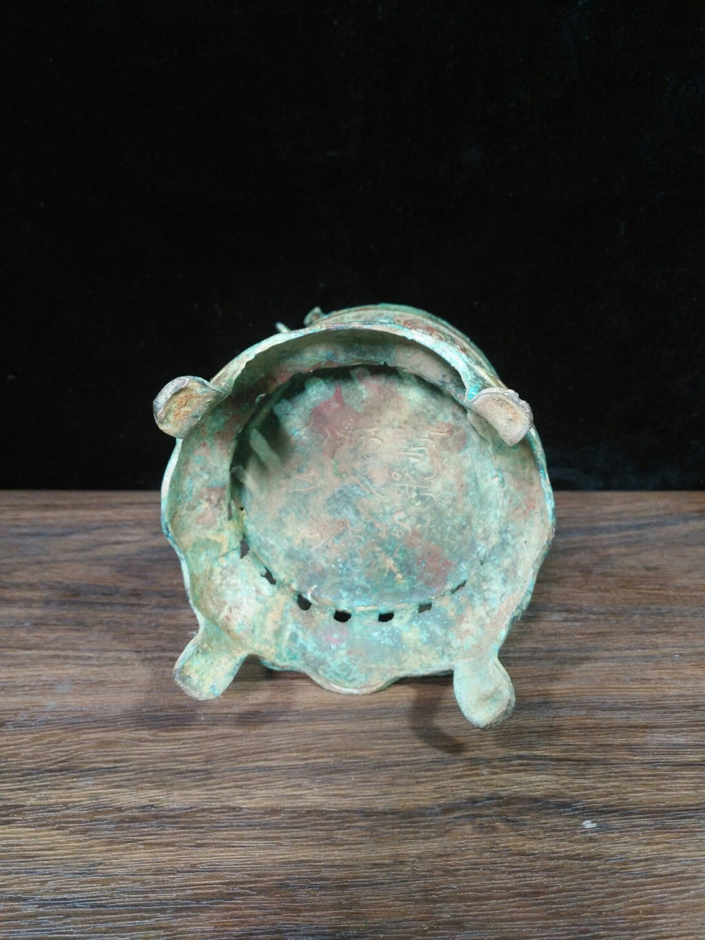 Chinese antique bronze [Double Dragon Pot]