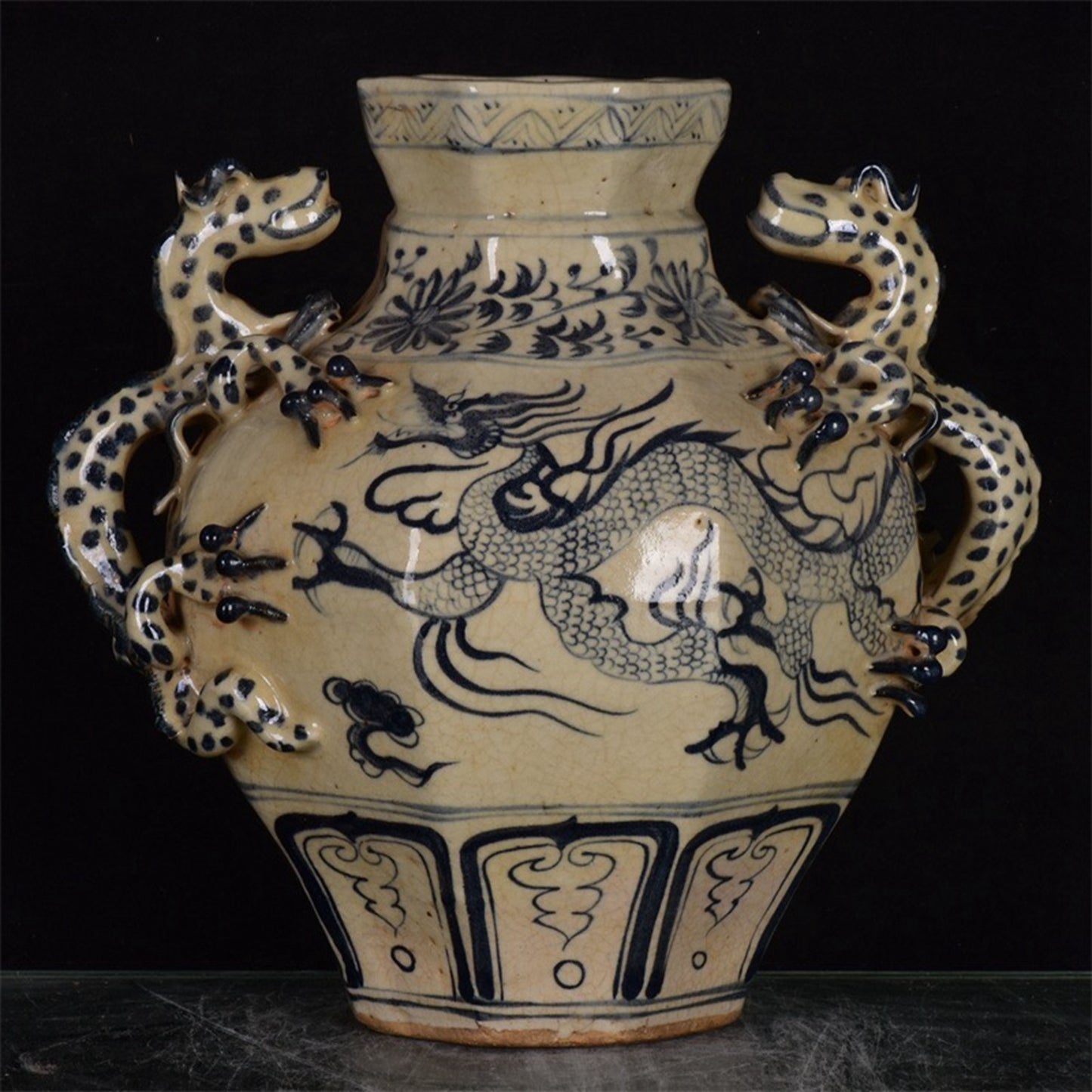 Chinese antique blue dragon patterned octagonal jar