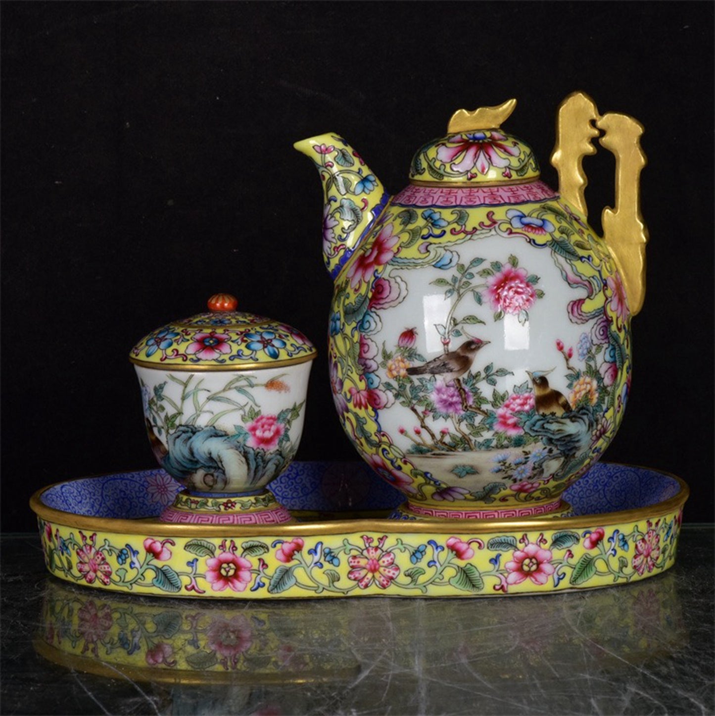 Chinese Antique Yellow Glazed Enamel Colored Pink Window Painted Gold Tea Set