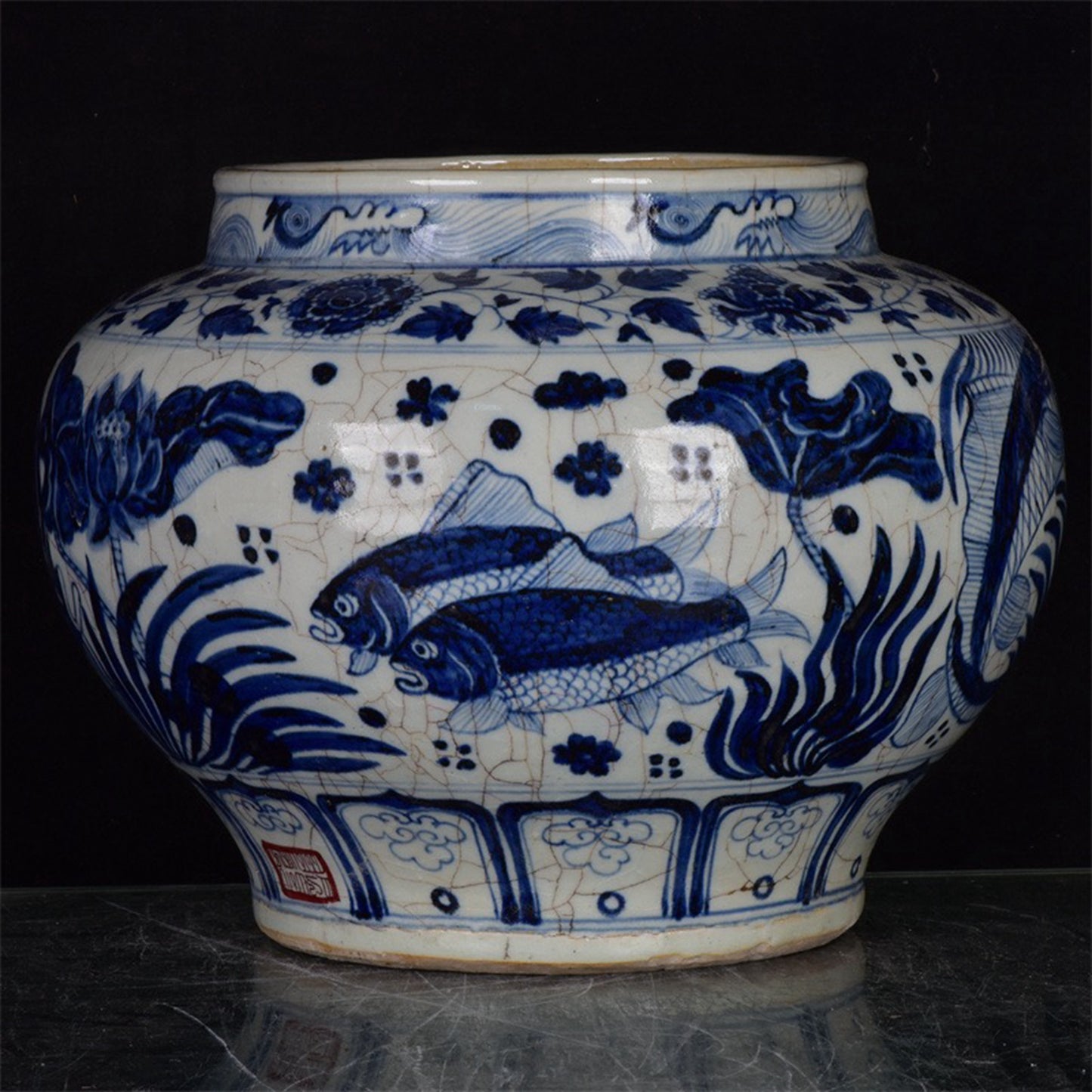 Chinese antique blue and white fish and algae patterned sliced jar