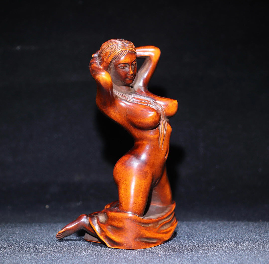 Huangyangmu finely carved a kneeling female statue