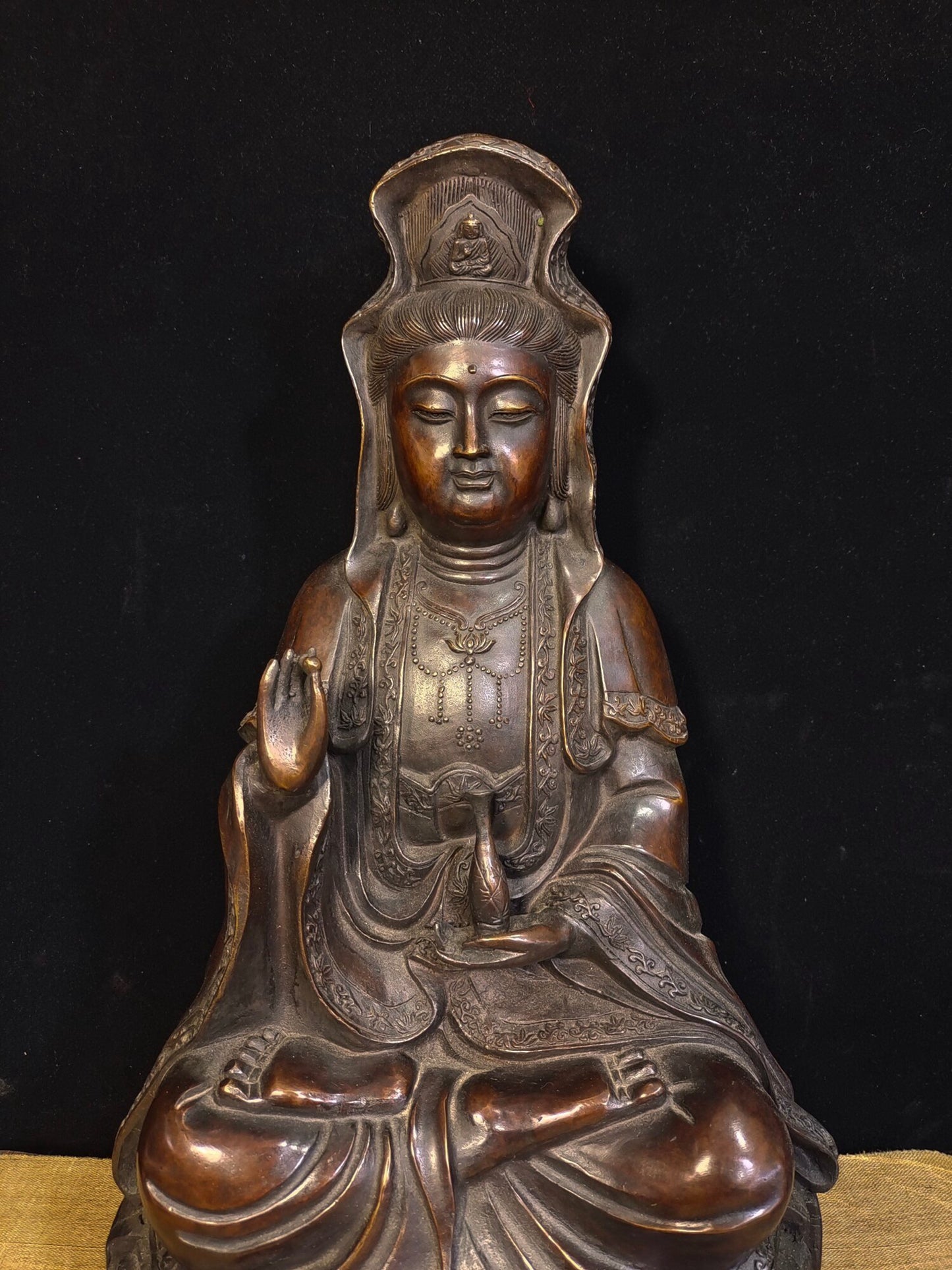 Chinese antique pure copper "Pure Bottle Guanyin Bodhisattva"