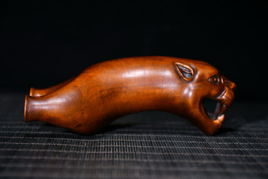 Huangyangmu finely carved leopard slingshot