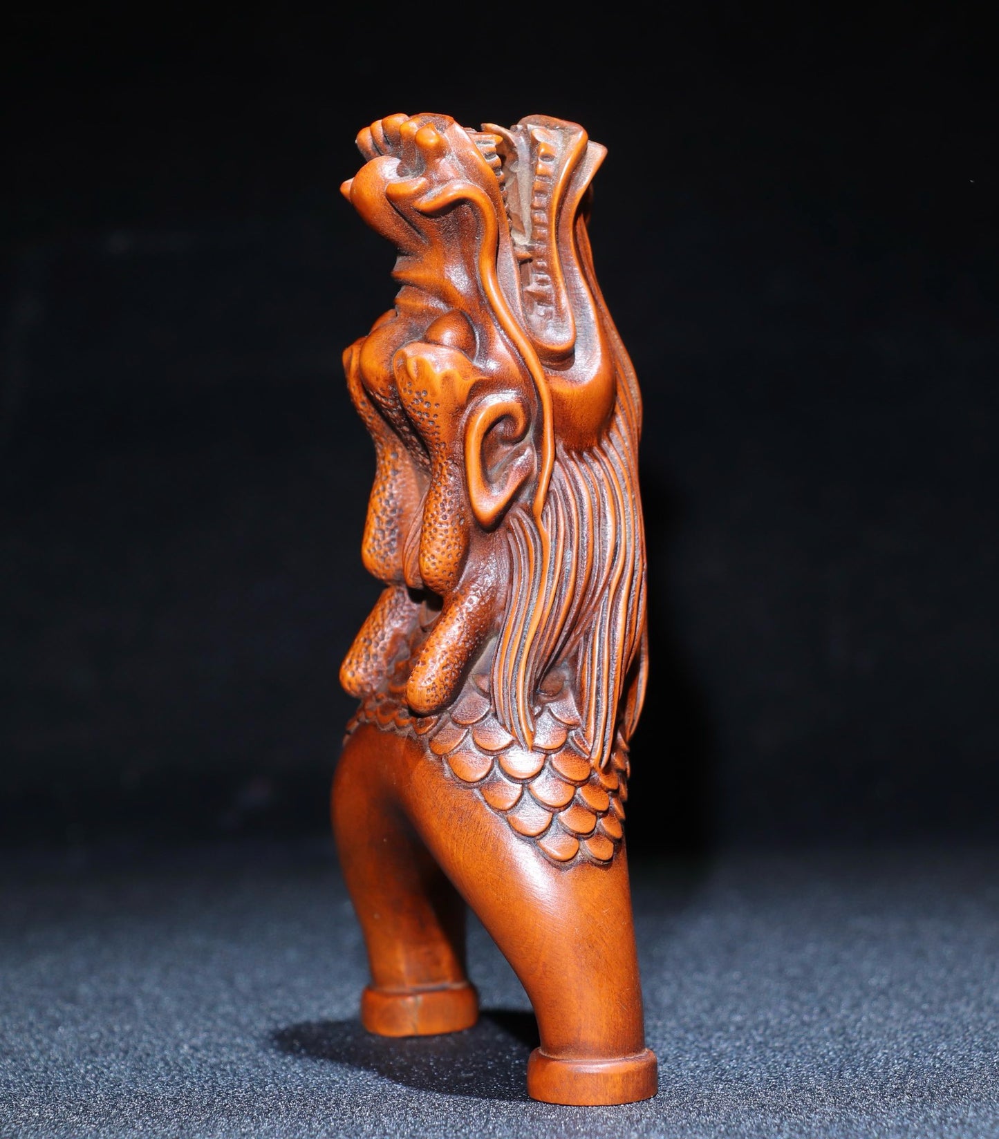 Huangyang wood precision carving dragon head slingshot