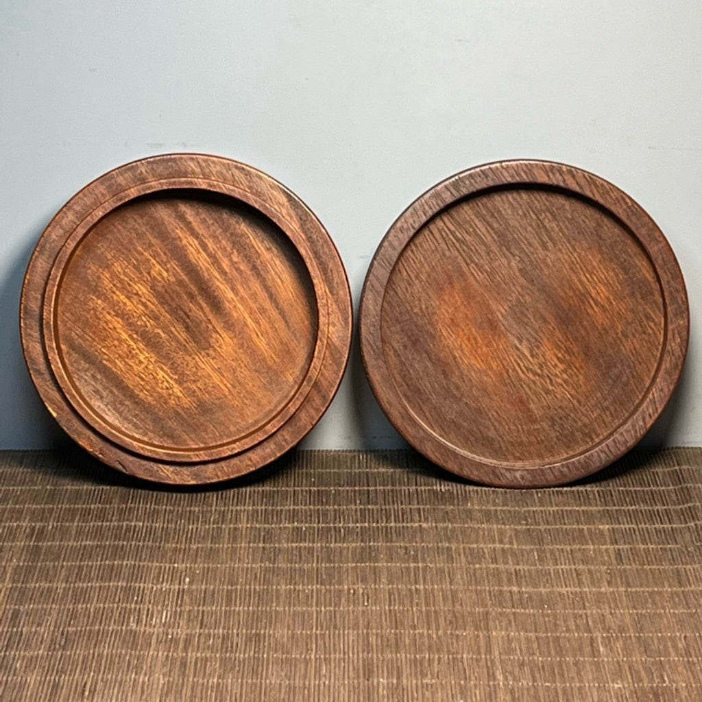 Pear wood carved round bracelet box