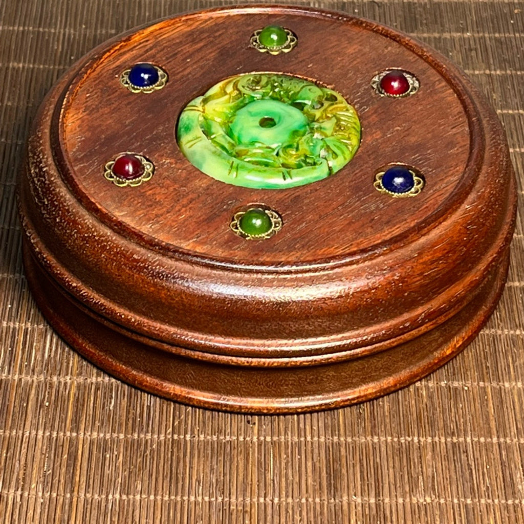 Pear wood carved round bracelet box
