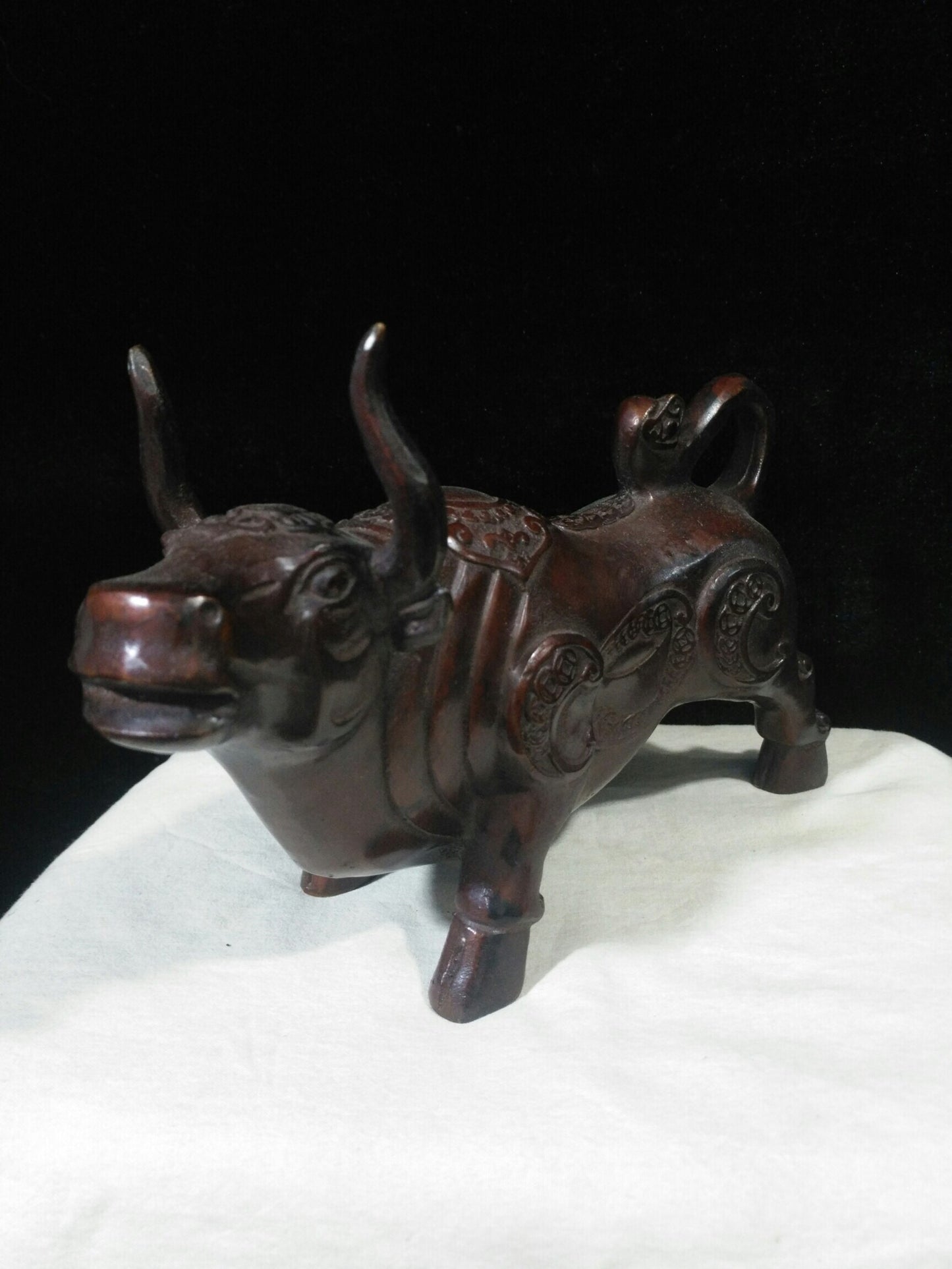 Chinese antique "Zhaocai Niu"