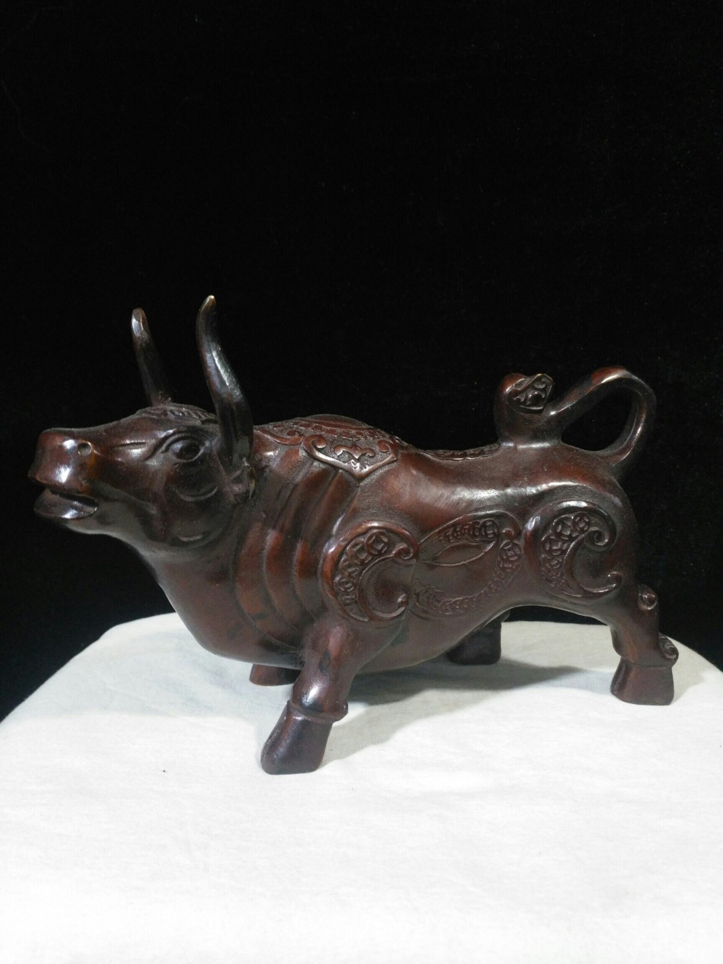 Chinese antique "Zhaocai Niu"