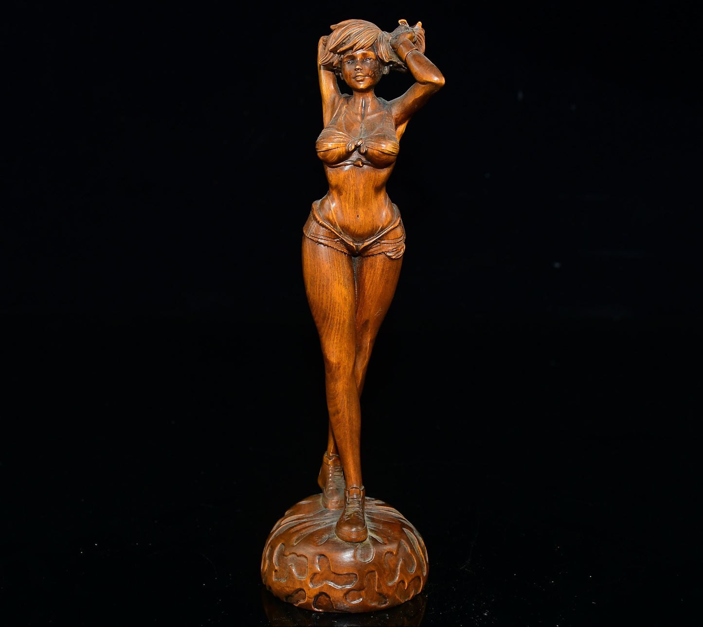 Little leaf boxwood girl ornament