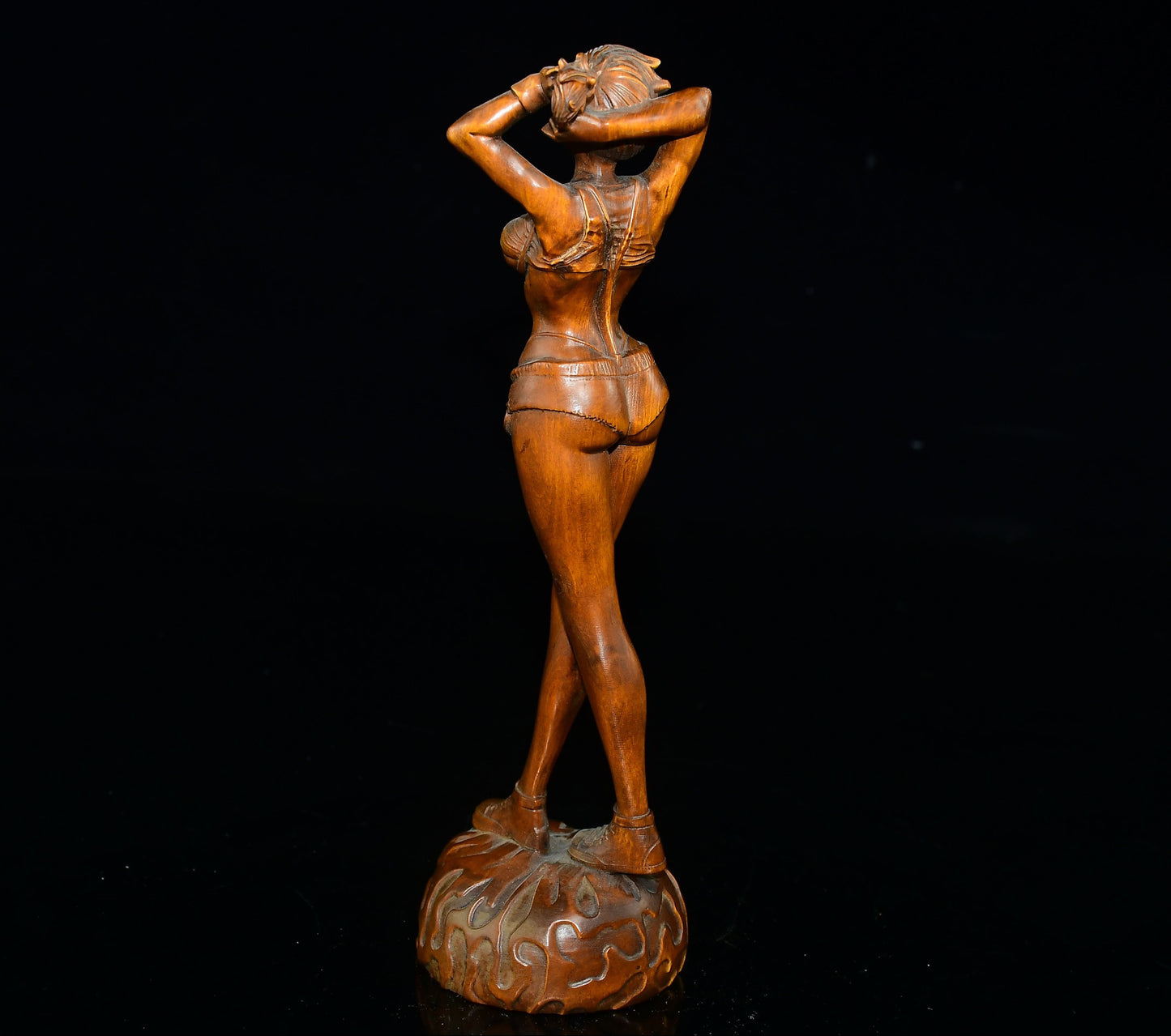 Little leaf boxwood girl ornament