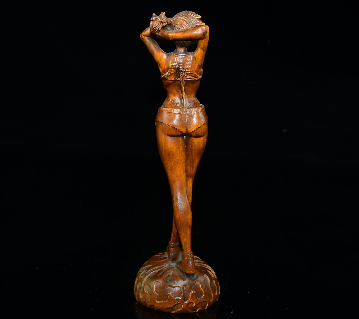 Little leaf boxwood girl ornament