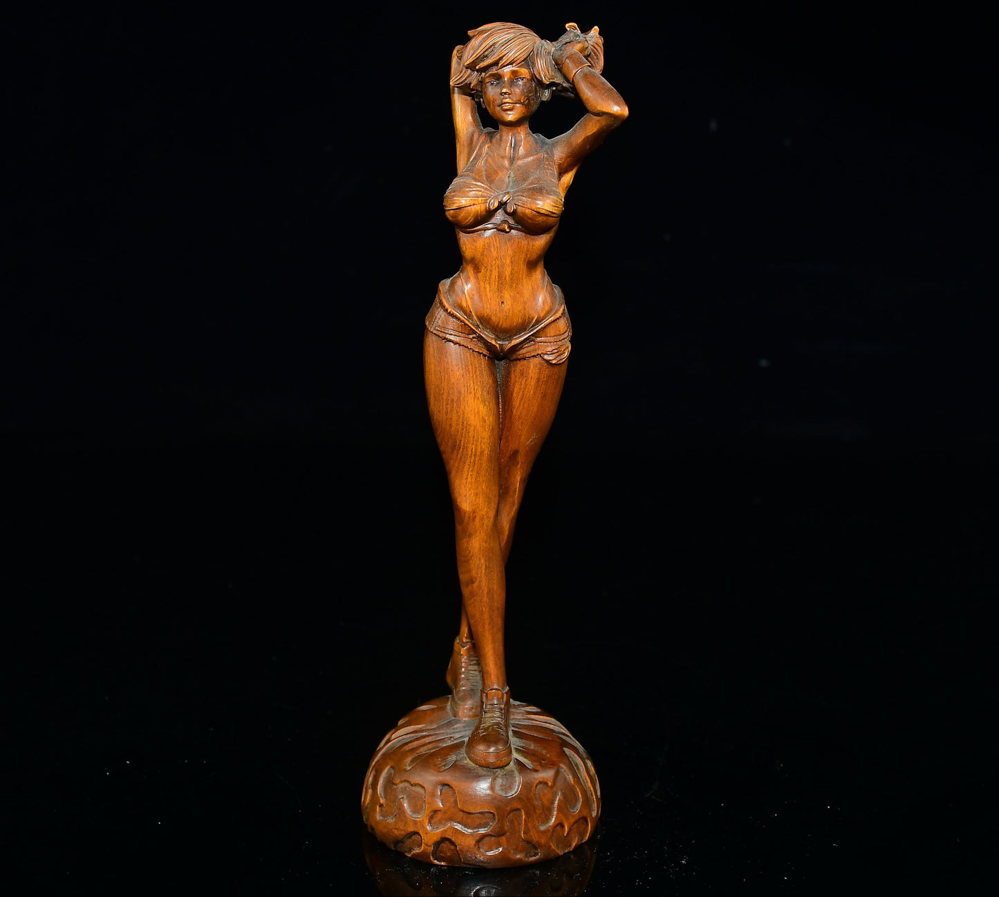 Little leaf boxwood girl ornament