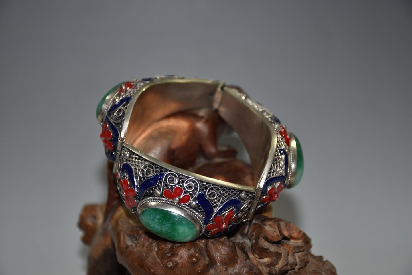 Chinese antique white copper cloisonne inlaid with emerald bracelets