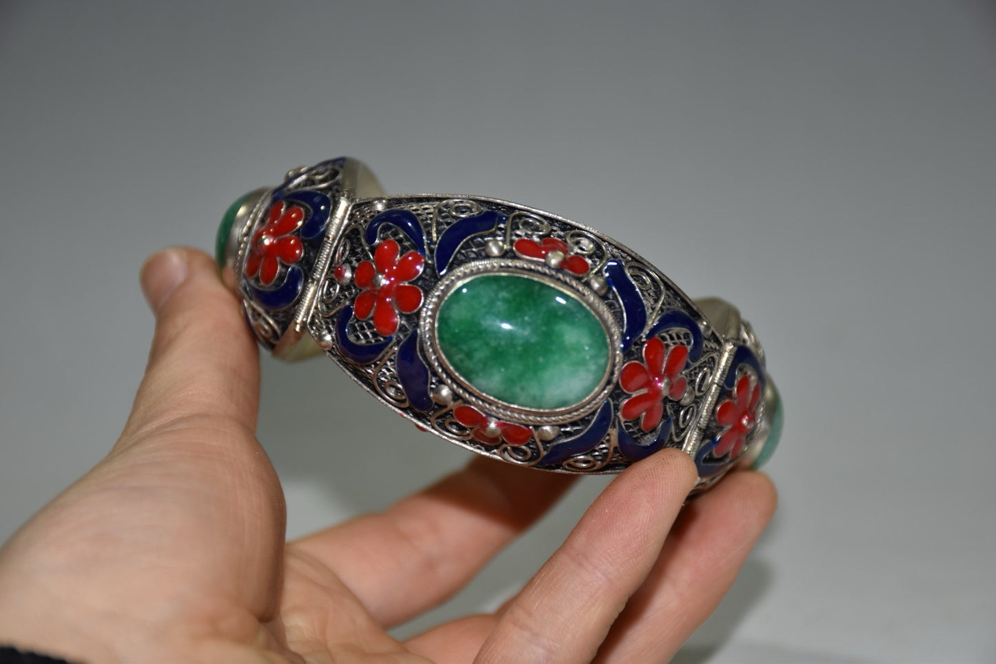 Chinese antique white copper cloisonne inlaid with emerald bracelets